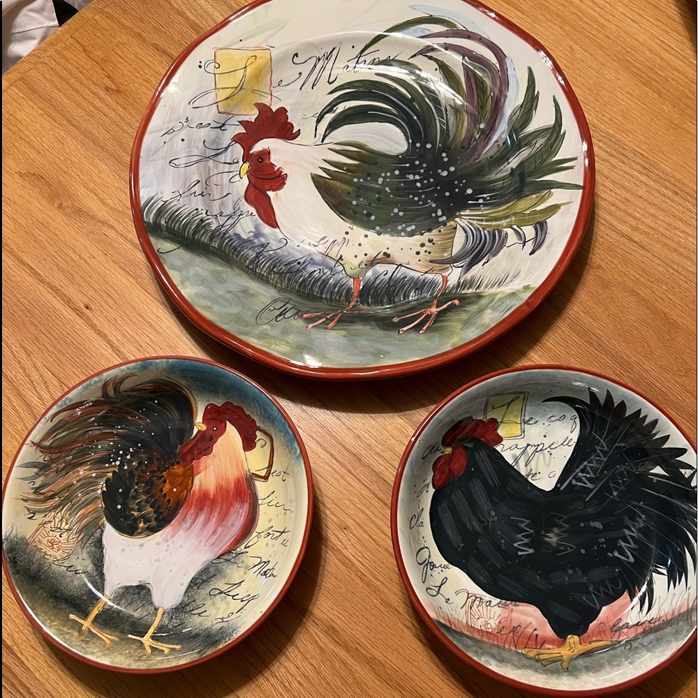 Susan Winget LeRooster serving bowl/plate